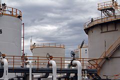 Нефть марки Brent подешевела до минимума за два года