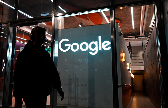 ФССП сняла все деньги со счетов российской "дочки" Google ФССП сняла все деньги со счетов российской "дочки" Google